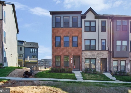 244 Mainstream Drive - Photo 1