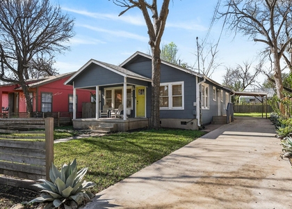 609 Fletcher St - Photo 1