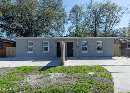 2036 W 11th Street - Photo 1
