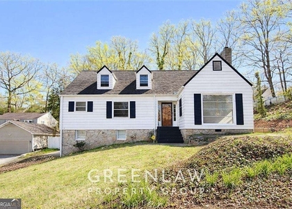 1944 Lyle Avenue - Photo 1