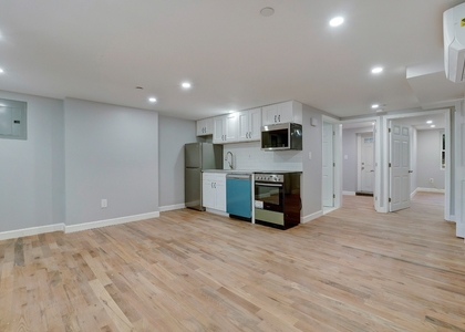 75 Woodbine Street - Photo 1
