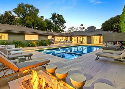 602 N Whittier Drive - Photo 1