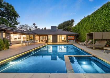 602 N Whittier Drive - Photo 1