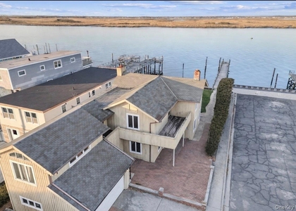 115 Maryland Avenue - Photo 1