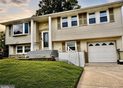 610 Ogden Drive - Photo 1