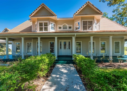4610 Lea Lane - Photo 1