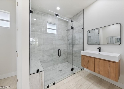 3008 23rd Street Sw - Photo 1