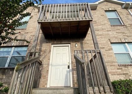 11905 Algonquin Drive - Photo 1