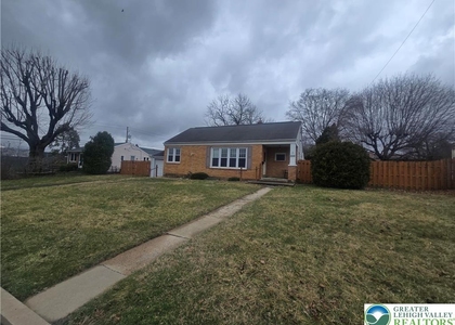 3129 Moravian Avenue - Photo 1