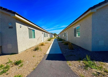 1401 Ogallala Street - Photo 1
