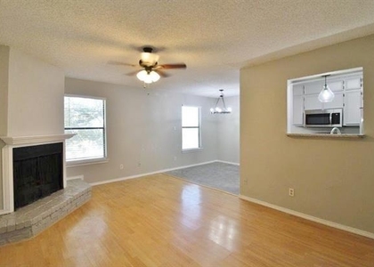 104 Woodie Way - Photo 1