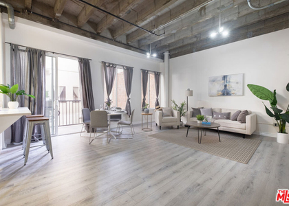 312 W 5th Street - Photo 1
