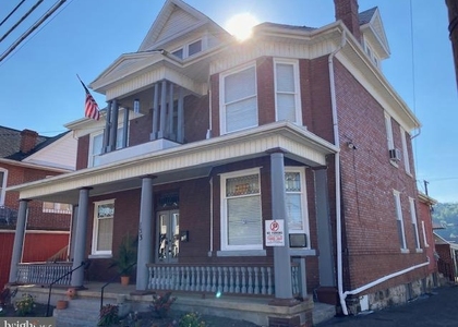 133 Virginia Avenue - Photo 1