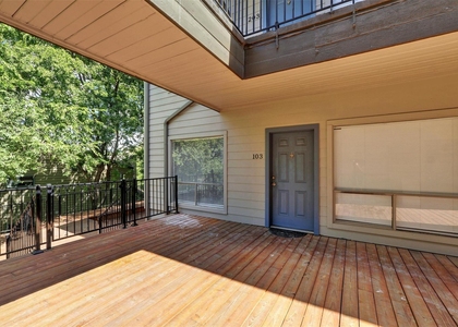 908 Poplar St - Photo 1