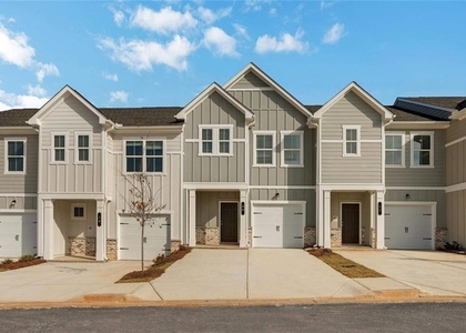 10 American Avenue - Photo 1