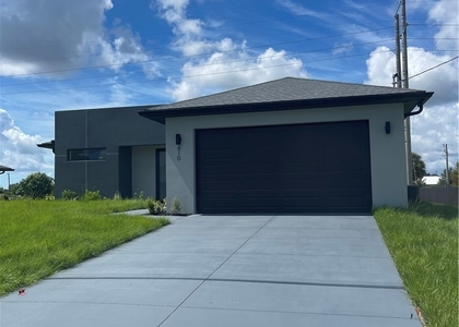 610 Floyd Avenue S - Photo 1