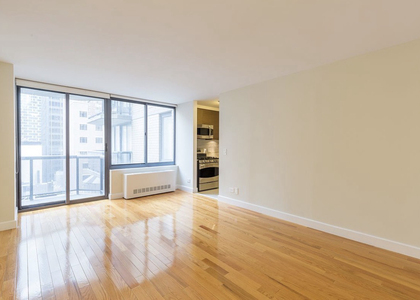 West 48th Street - Photo 1
