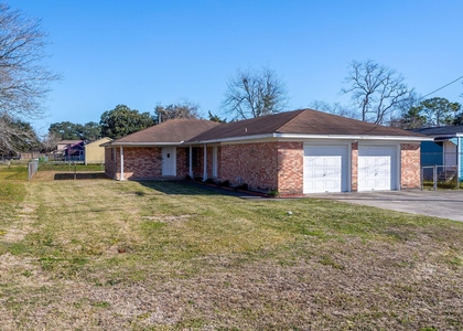 118 Johnson Street - Photo 1