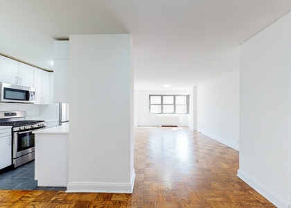 East 89th Street - Photo 1