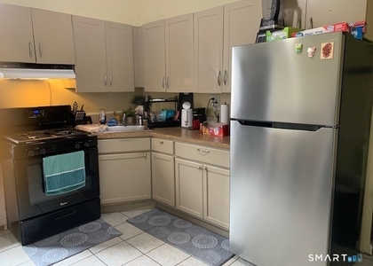 426 Union Avenue - Photo 1