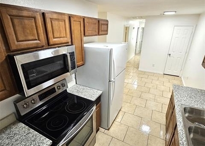 1810 Wiseman Avenue - Photo 1