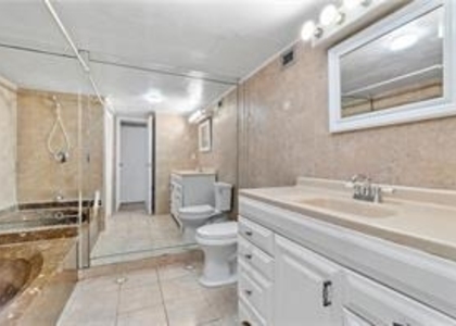 1000 Parkview Drive - Photo 1