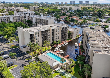 20 Royal Palm Way - Photo 1