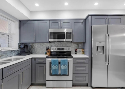 1839 Se 4th Street - Photo 1