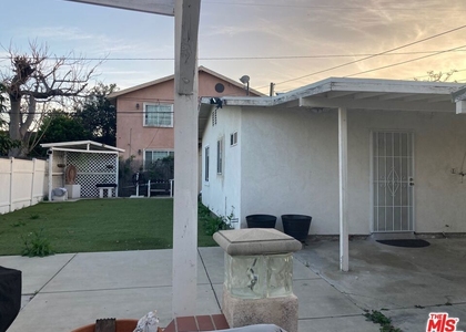 15134 Poplar Avenue - Photo 1