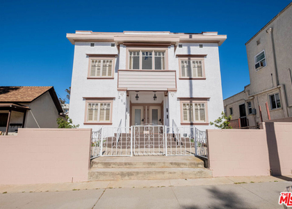 216 N Catalina - Photo 1