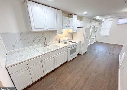 910 N 41st Street - Photo 1