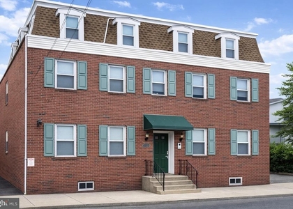 4444 Richmond Street - Photo 1