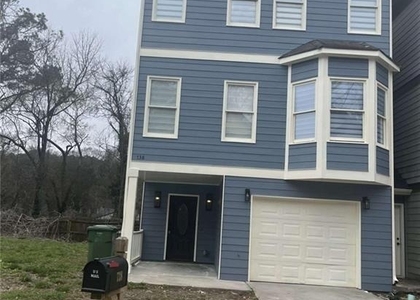 738 Prince Place - Photo 1