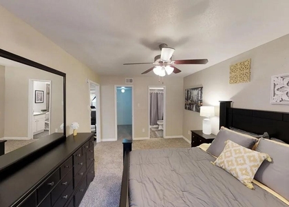 515 S Bender Avenue - Photo 1