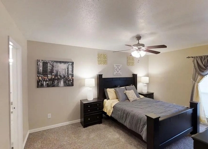 515 S Bender Avenue - Photo 1