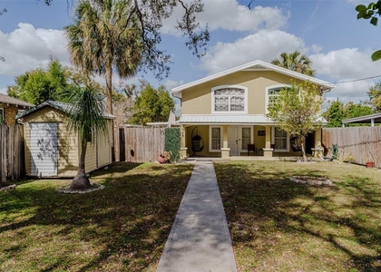 203 W Crest Avenue - Photo 1