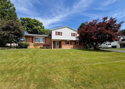 1160 Brentwood Avenue - Photo 1