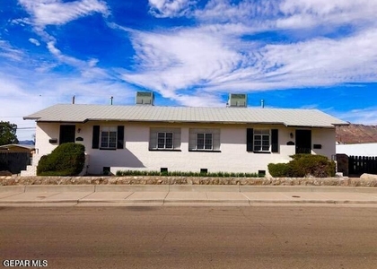 1307 Chadbourne - Photo 1