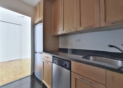 4th Avenue - Photo 1