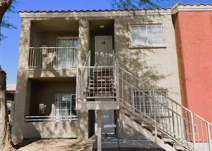 4730 E Craig Road - Photo 1
