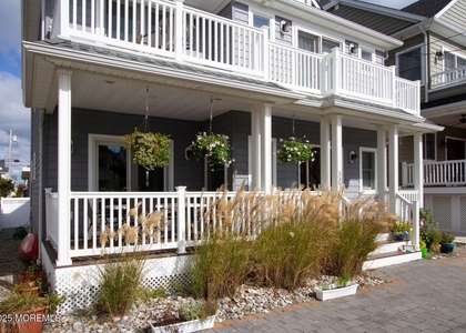 556 Pike Avenue - Photo 1