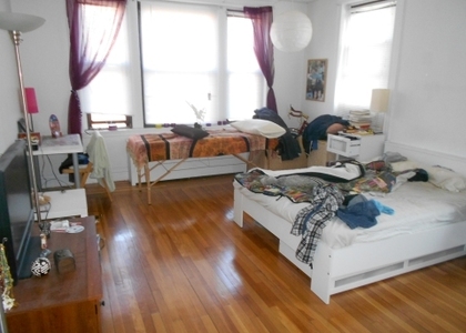 50 Carlton St - Photo 1