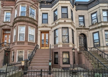 6th Avenue - Photo 1
