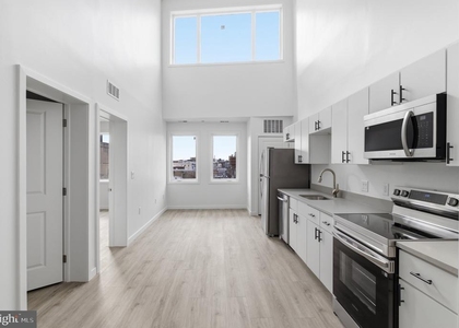 915 N Broad Street - Photo 1