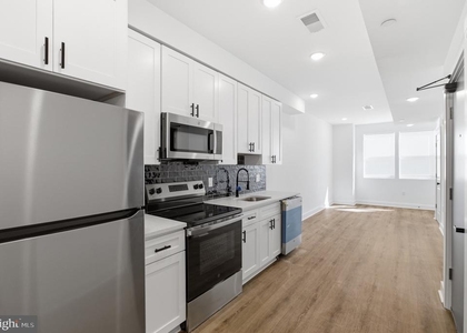 2146 N Franklin Street - Photo 1