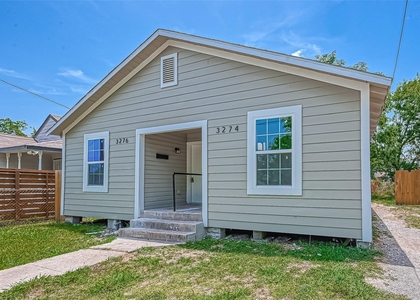3274 Reeves Street - Photo 1