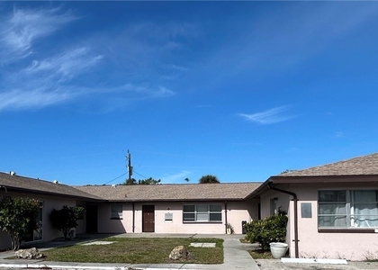 4912 York Street - Photo 1