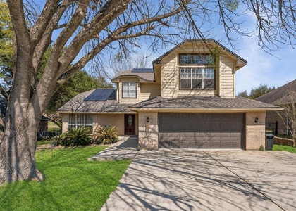 228 April Waters Drive W - Photo 1