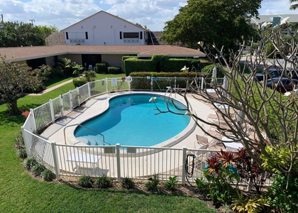 3208 Se 11th Street - Photo 1