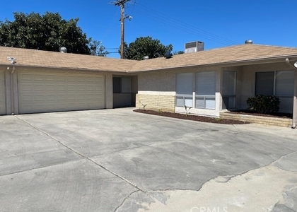 876 W Whittier Avenue - Photo 1